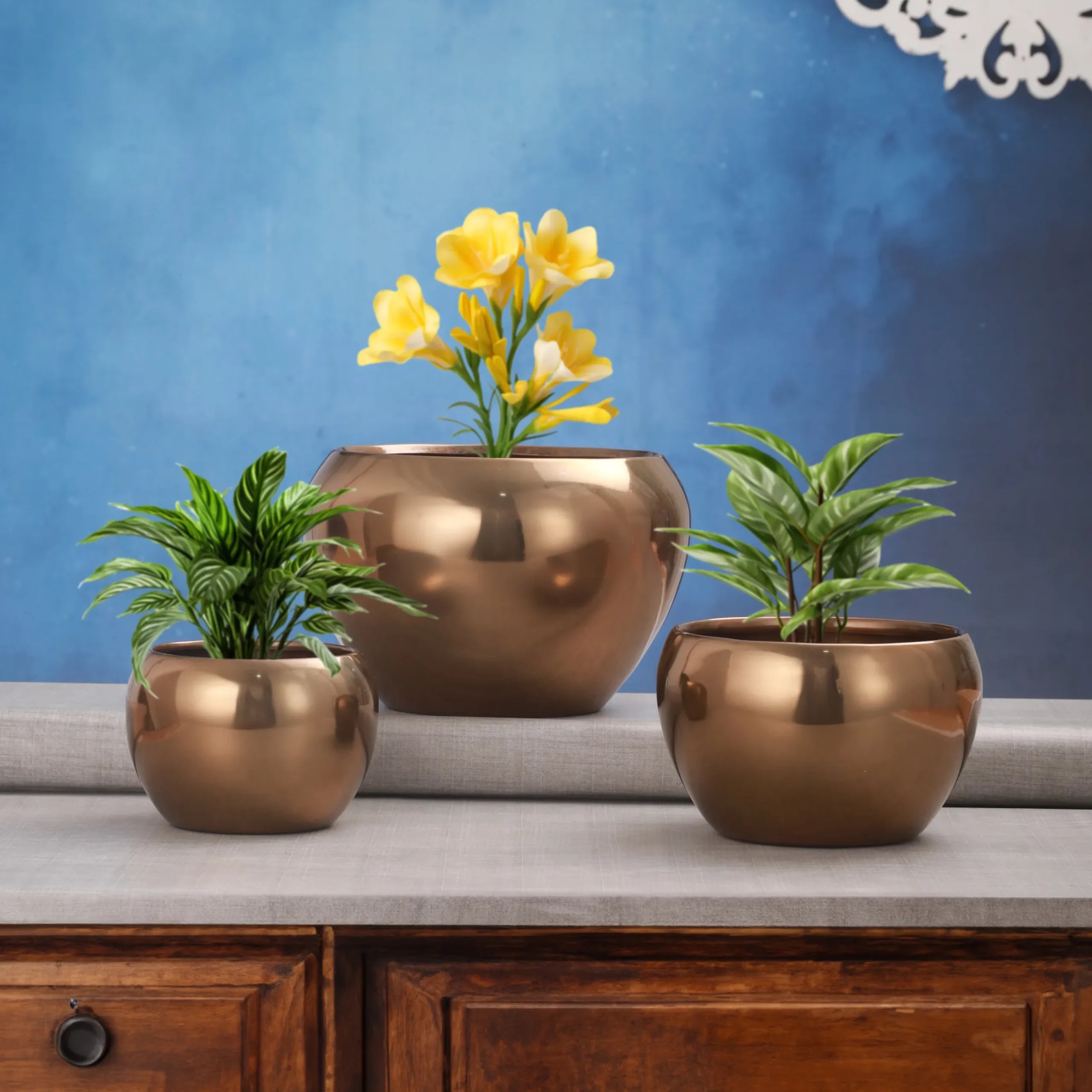 Tamaara Taal – Bronze Planter (Set of 3)