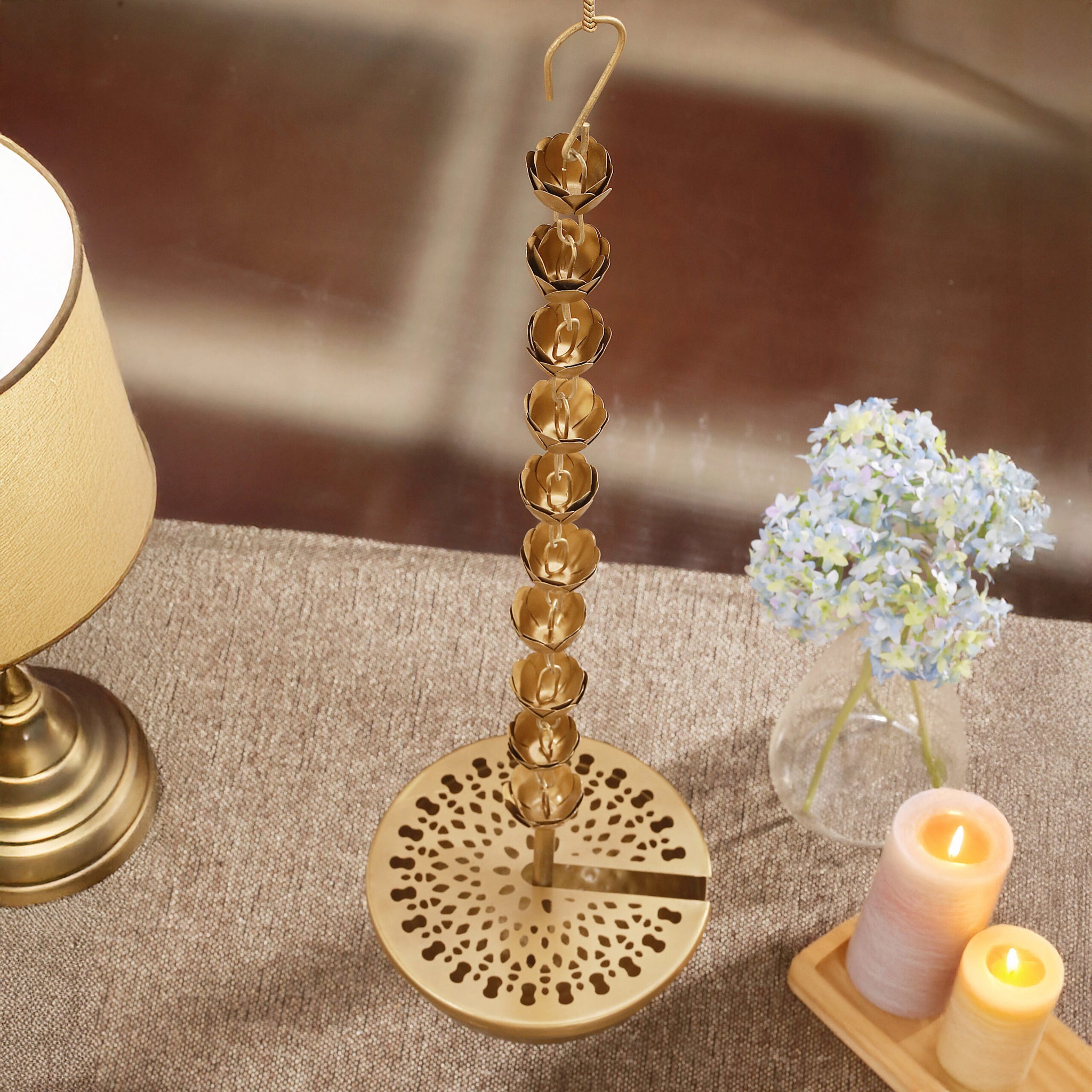 Antique Finish Hanging Lobandan