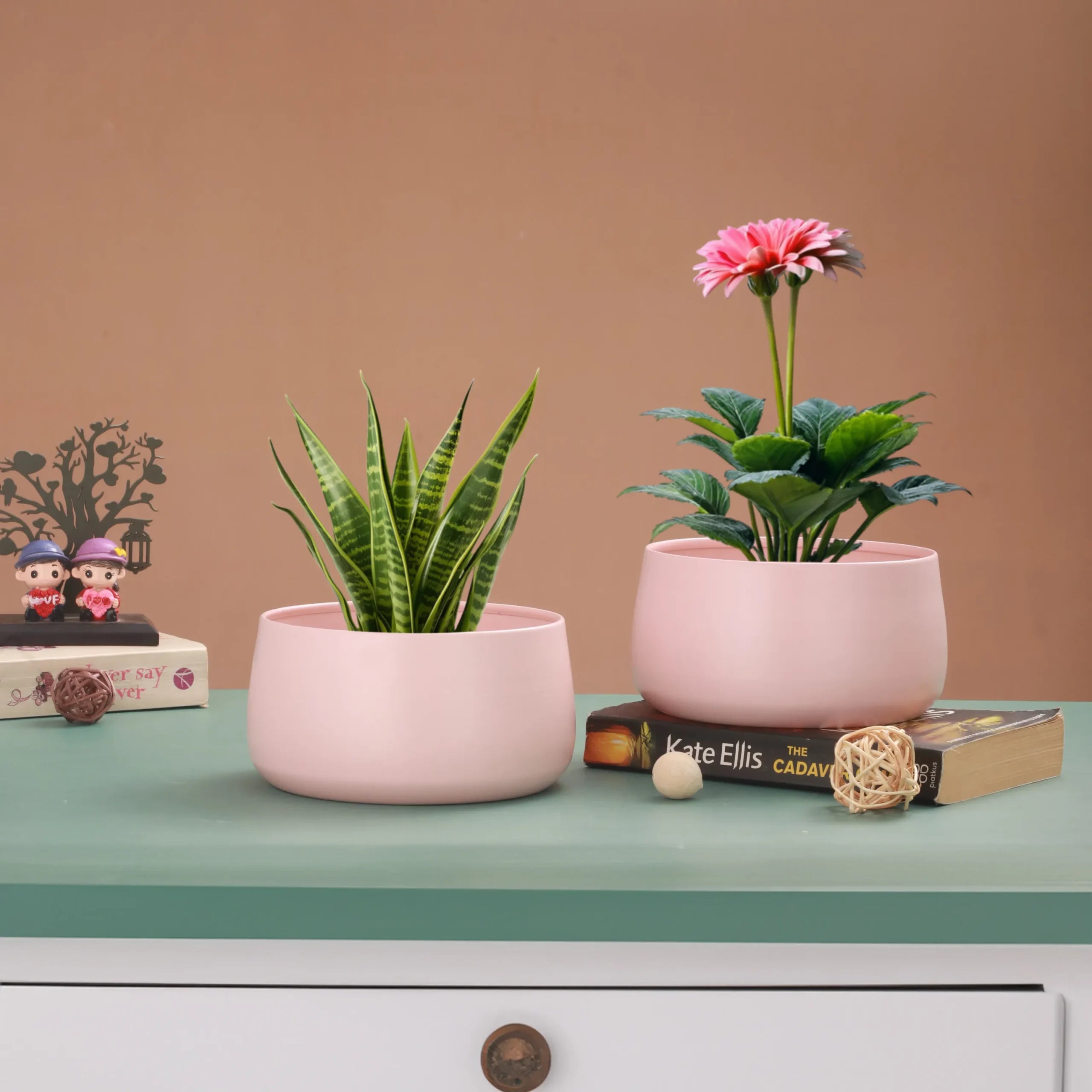 Calm Curve Planters Set