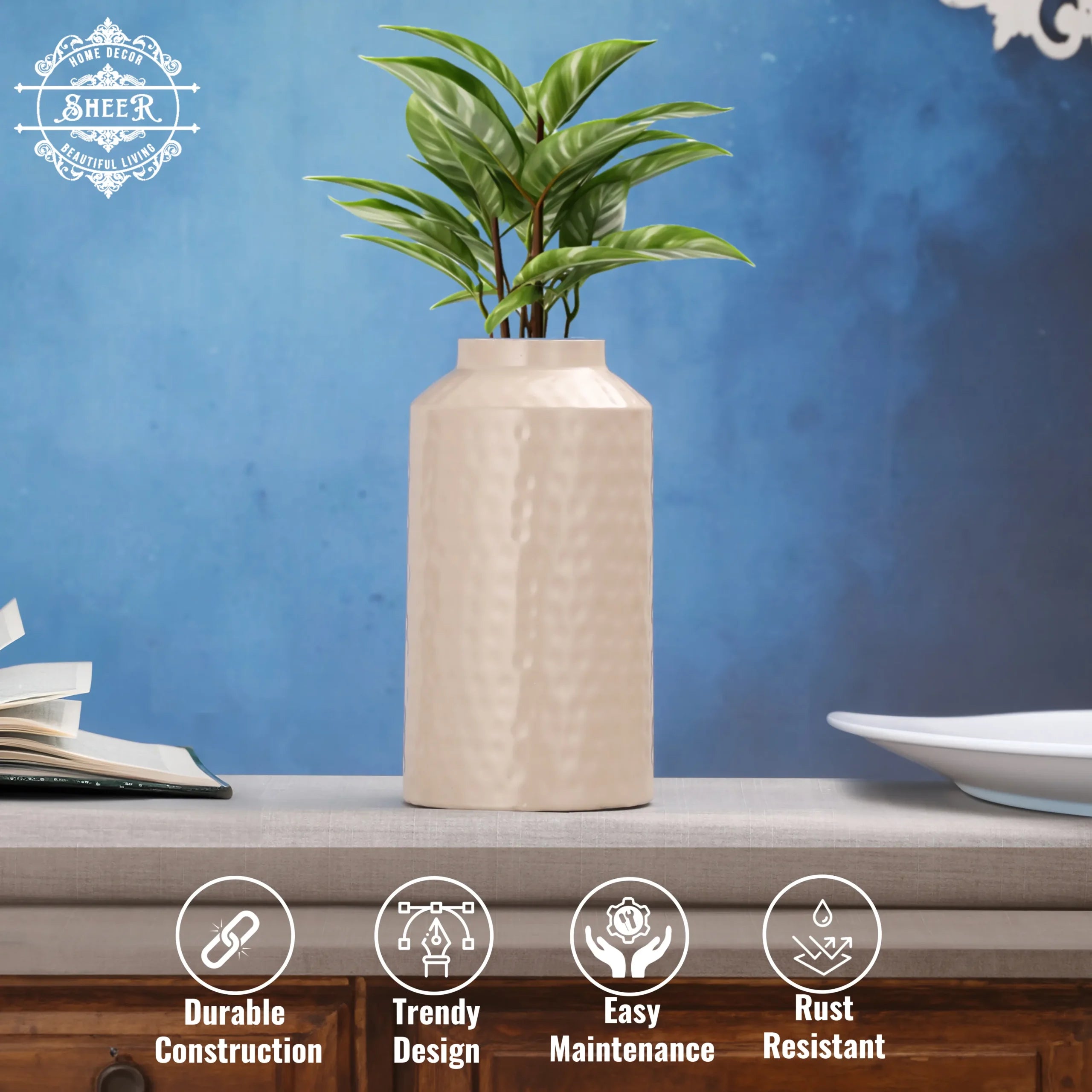 Sookshma Shweta Vase