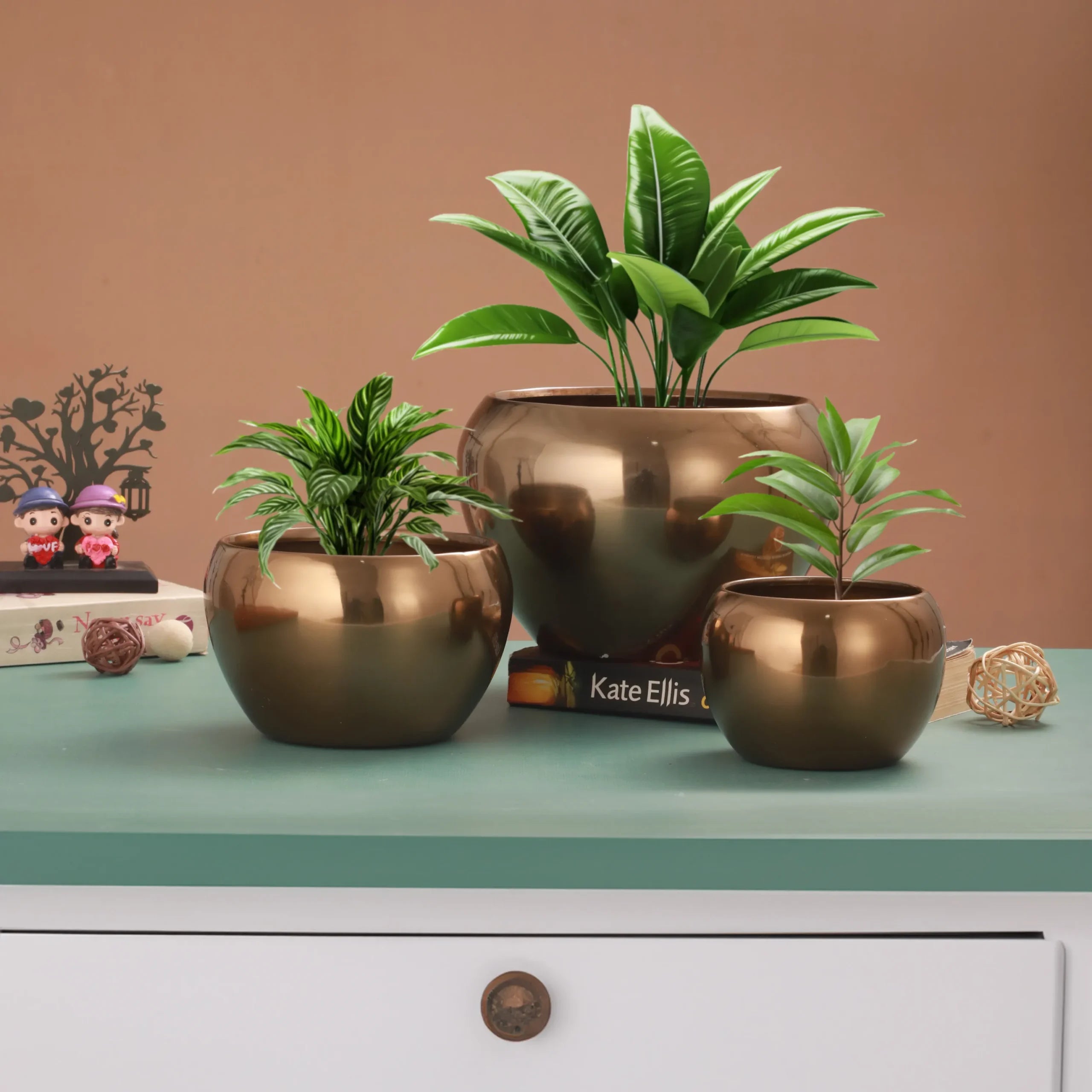 Tamaara Taal – Bronze Planter (Set of 3)