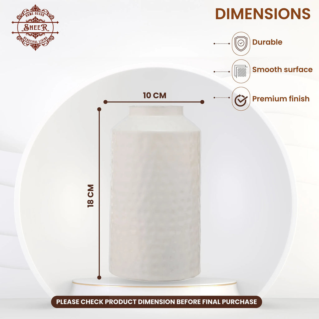 Sookshma Shweta Vase